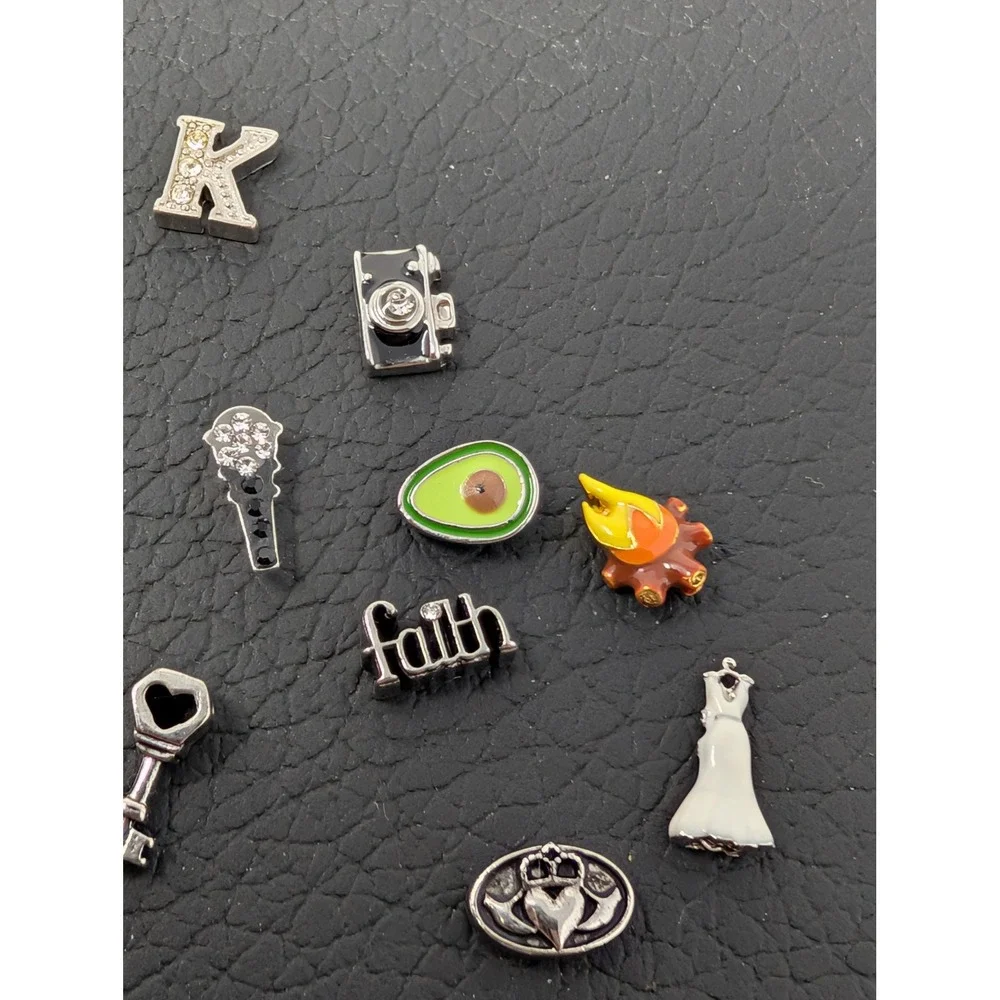 Origami Owl Floating Locket Necklace Set Silver Tone Charms Chicago Cubs Faith